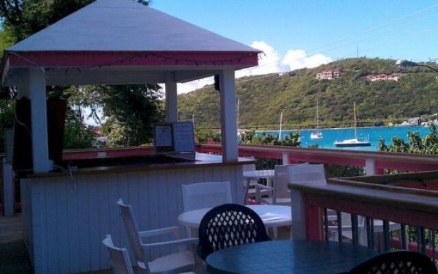 Sea Crest Inn