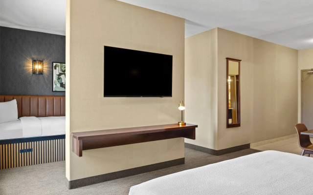 Ramada by Wyndham Drumheller Hotel & Suites