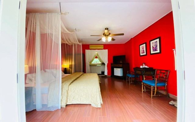 Safari Riviera Resort