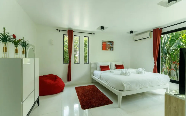 Pool villa at Kamala Regent by Lofty