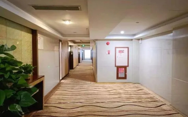 Lihao Business Hotel (Zhongshan Dayong Mahogany Culture Expo City)