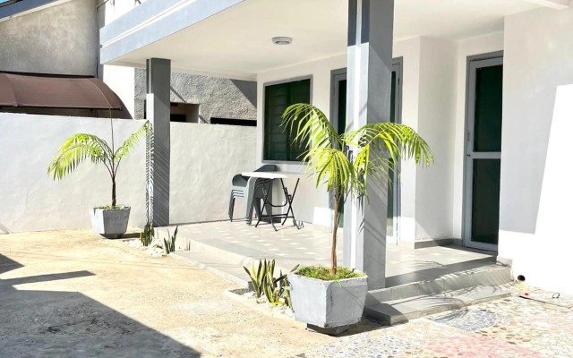 Villa meublée Cotonou fidjrosse 05 min de la plage