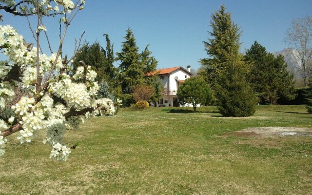 Al Campo Di Sotto Bed & Breakfast