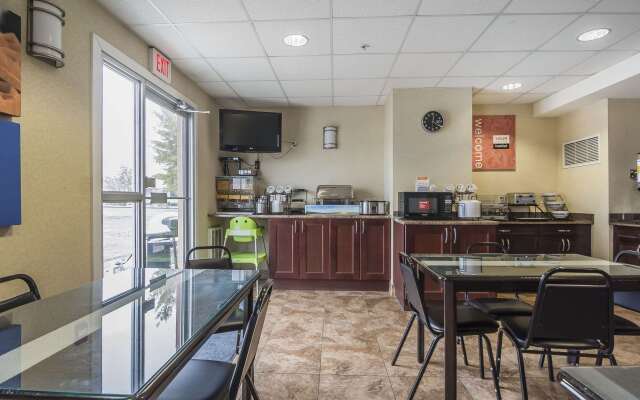 Comfort Inn And Suites Edson