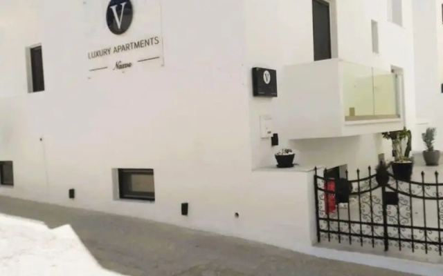 V Luxury Apartments Naxos