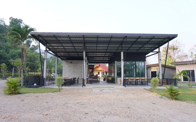Ratchanee Resort Ban Rai
