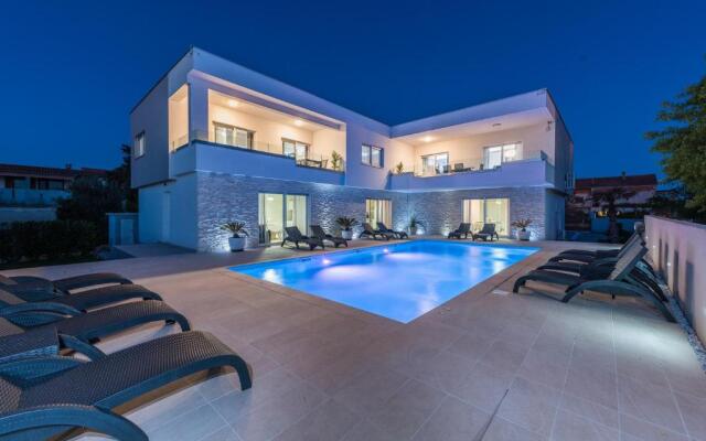 Luxury Apartments Marija