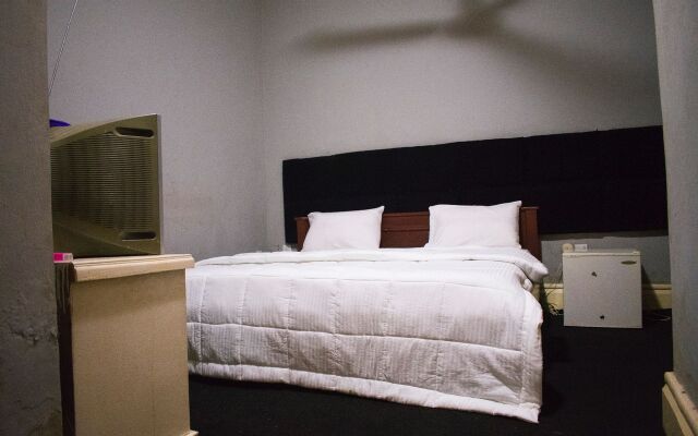 Whitehouse Exclusive Guest House