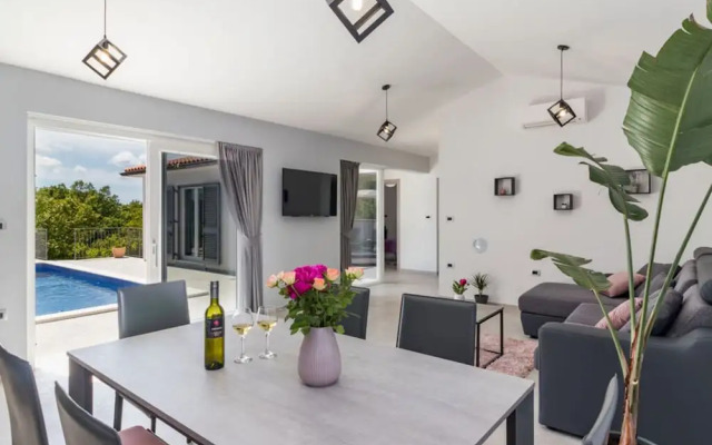 Villa Nana Comfortable Holiday Residence