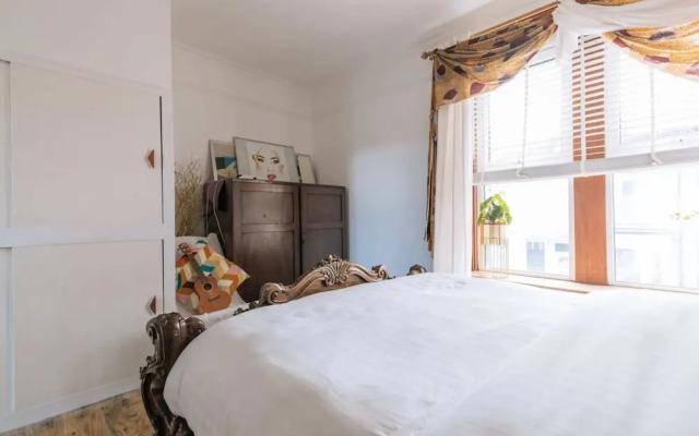 Vibrant & Eclectic 3 Bedroom Flat - Bedminster, Bristol!