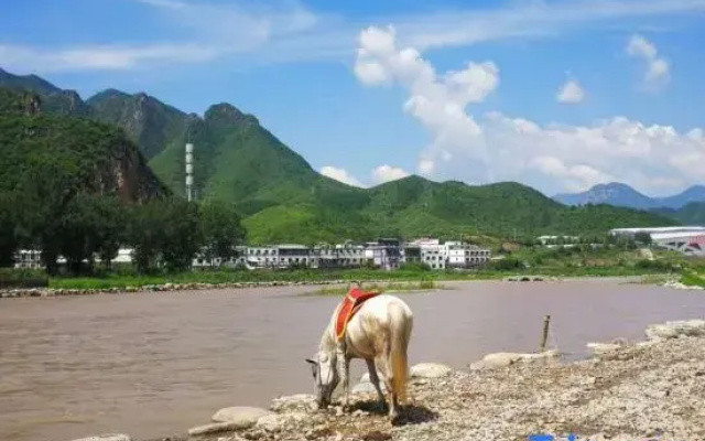 Q+ Honghoufang Homestay (Yesanpo Bailixia Scenic Area)