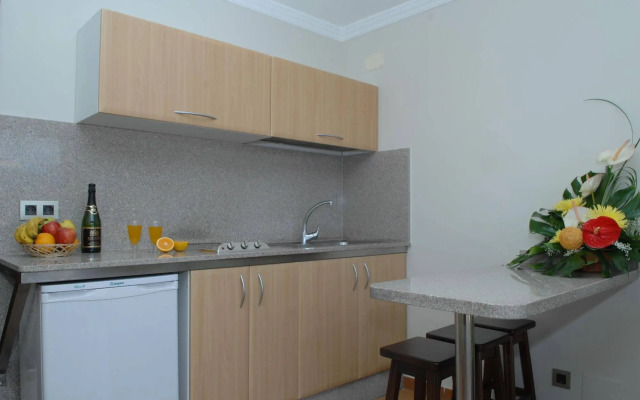 Rocamar Apartments