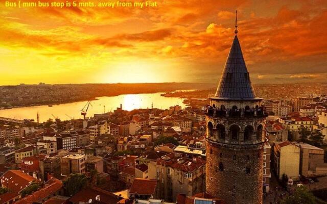 Feeling at home in İstanbul Center 5 Minutes walk to The Ataköy Metro Station & Metrobus