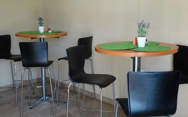 Abafazi Guest House