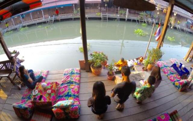 Baanklong Amphawa Homestay