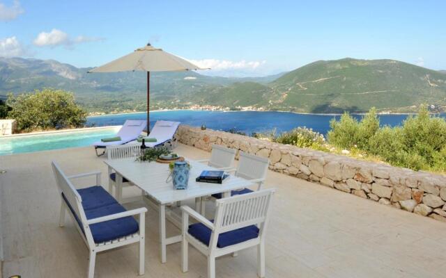 Urania Luxury Villas