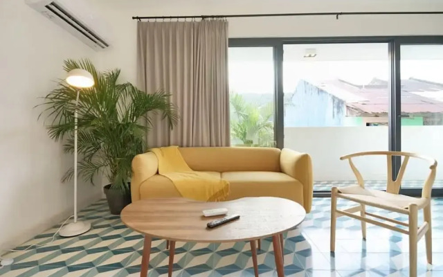 w Fancy Loft in Santa Ana
