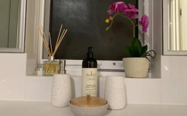 Sandpiper Island Tranquil Waterfront Views & Jetty