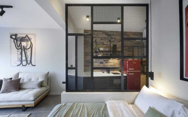 Olvios Luxury Suites & Lofts