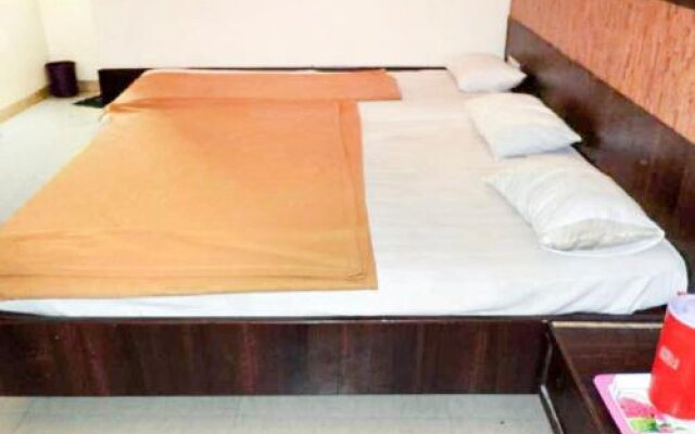 1 Br Guest House In Near Sai Temple, Palkhi Road, Shirdi, By Guesthouser(4E52)
