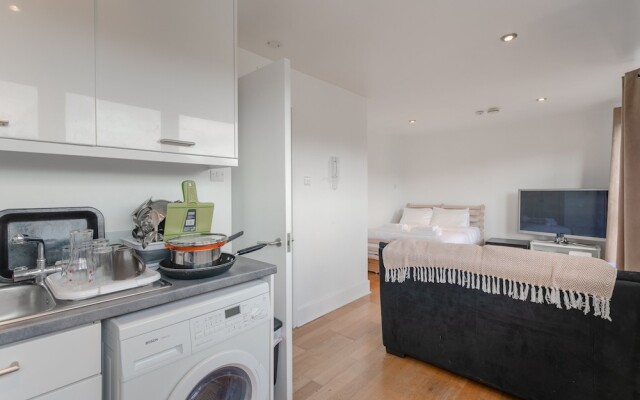 Smart Studio Apartment in Streatham