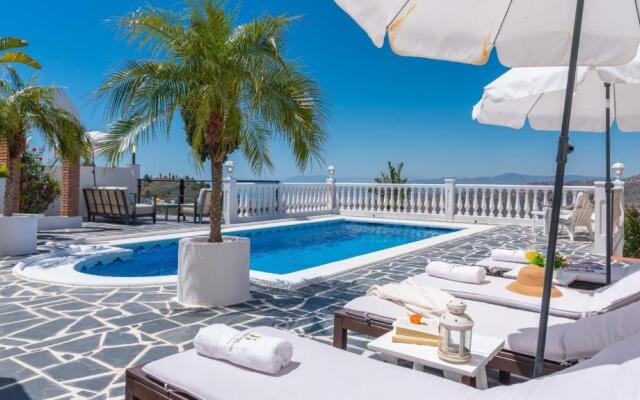 Casa Paraiso Tropical Torrox by Ruralidays