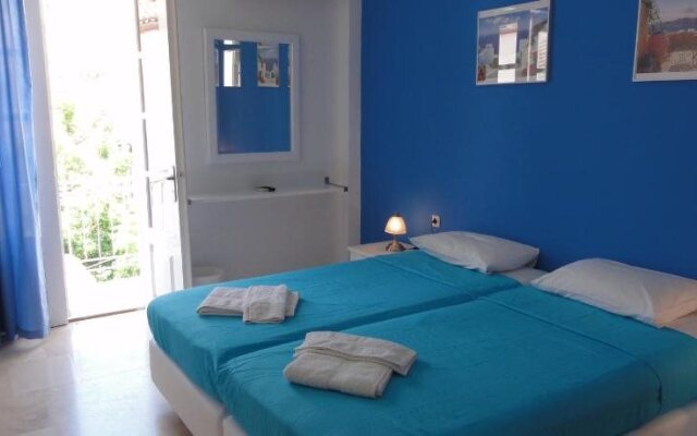 Botsis Guest House