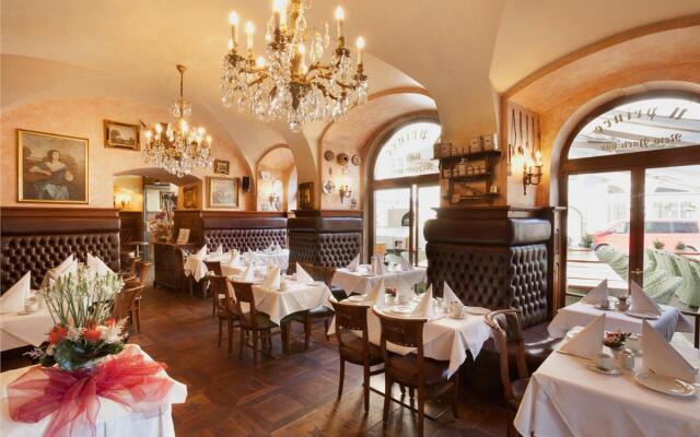 Hotel U Prince Prague by BHG