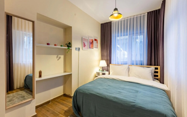 Charming Flat Near Taksim Square in Cihangir