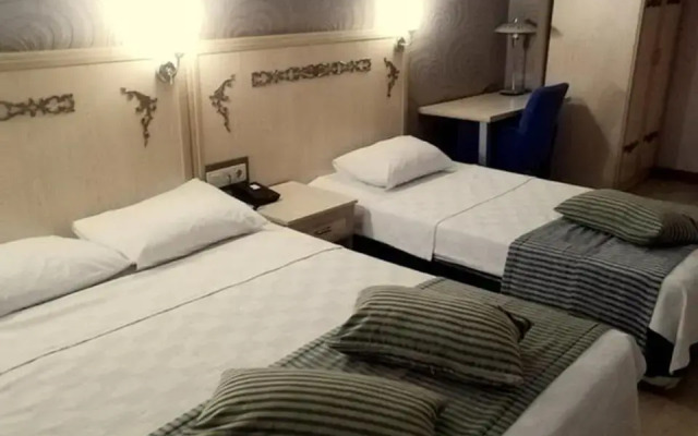 Anibal Hotel