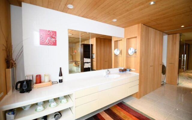 Azabu Modern House