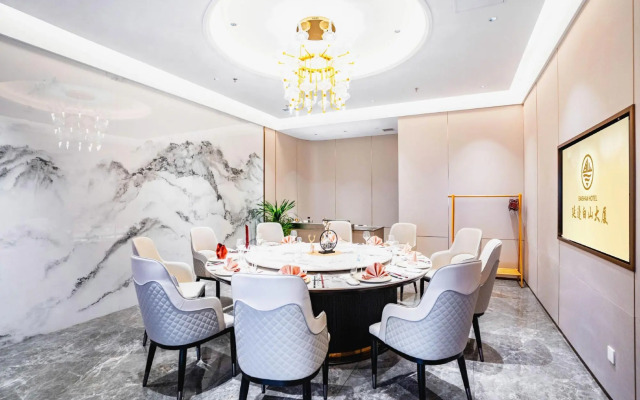 Baishan Hotel