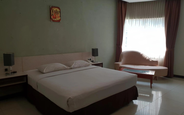 N3 Hotel Zainul Arifin