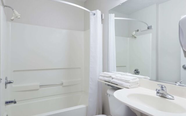 Microtel Inn & Suites by Wyndham London