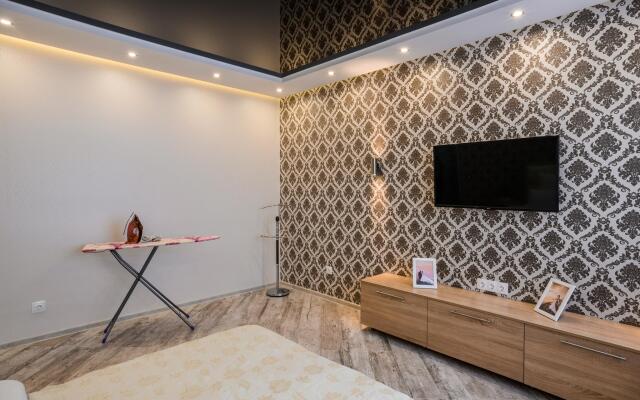 Две Подушки на улице Дуки 25