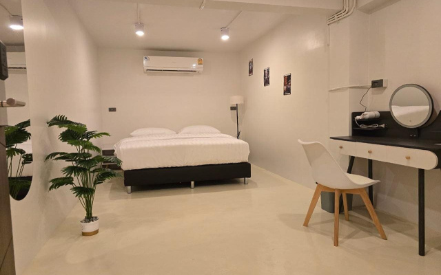 Tuk Tuk Hostel