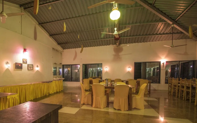 Mougli's Paradise Resort