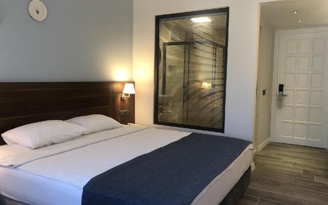 Bronze Hotel