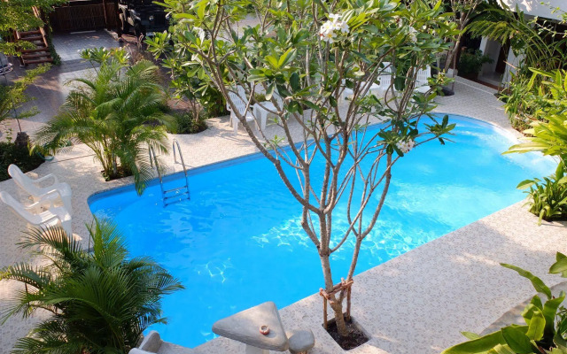 TR Residence
