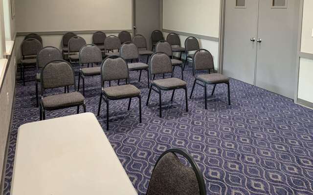 Quality Suites Houston NW Cy-Fair