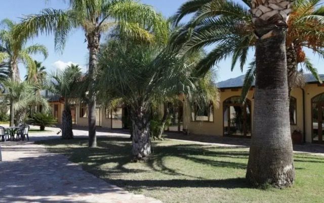 Solone Beach Hotel