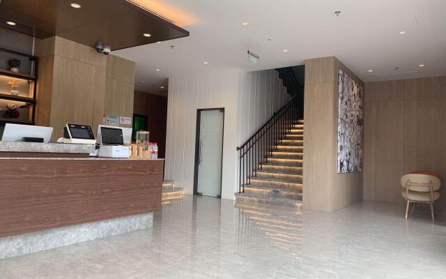 Hanting Premium Hotel Youjia Shanghai Century Avenue Metro Station