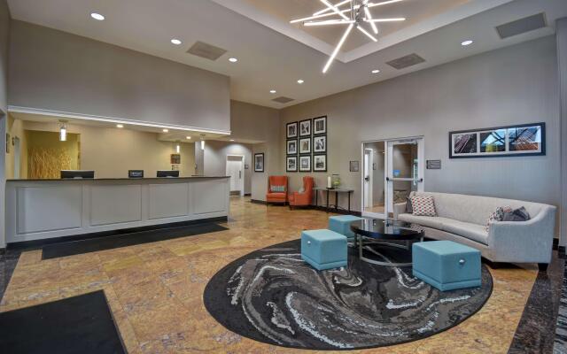 Homewood Suites by Hilton Edgewater