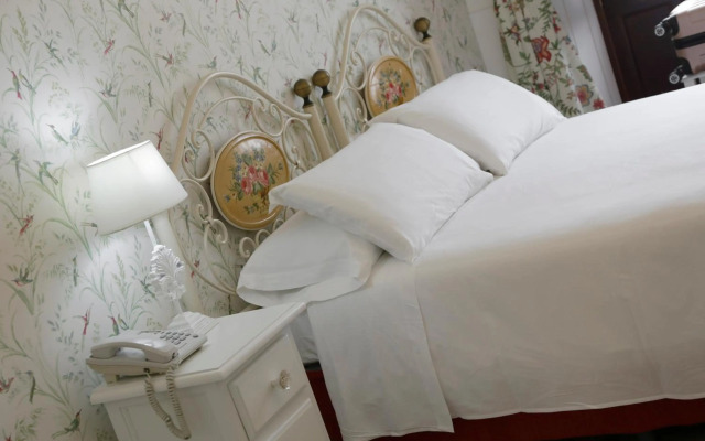 Basic Hotel Puerta de Sevilla