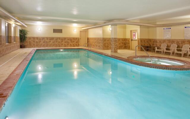 Holiday Inn Express & Suites Cedar City by IHG
