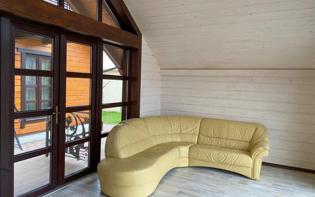 Hostynnyy Dvir Apartament Hotel