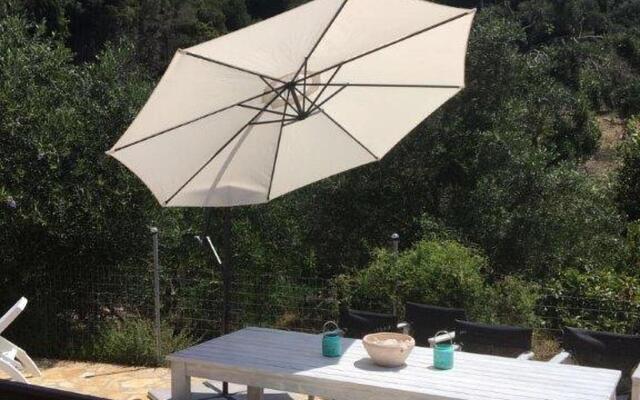 Luxurious holiday villa, private swimming pool near beautiful beaches, westcoast