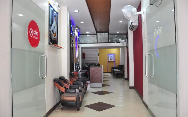 OYO 2042 Hotel New ss Residency