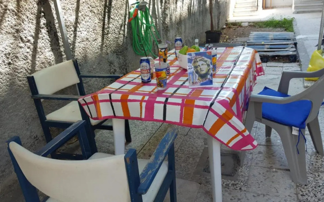Apollon Apartments H-1