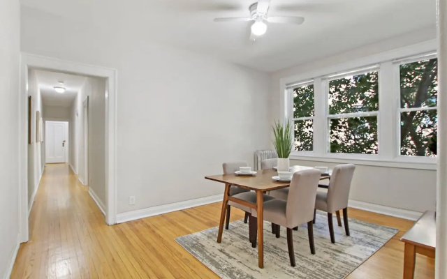 Charming 3BR Rogers Park Home in Newgard
